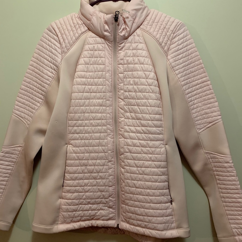 Carrie underwood jacket